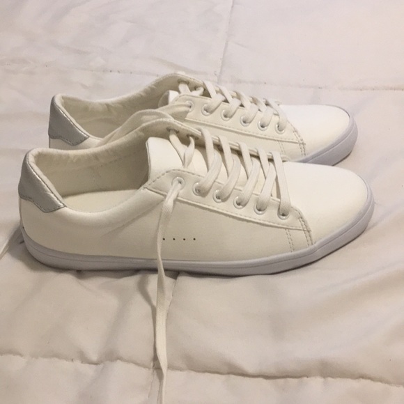 Old navy faux leather sneakers Clearance